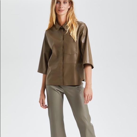 NWOT Soaked in Luxury Marlene Faux Leather Shirt size xs - Picture 2 of 7